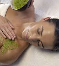 GOMMAGE NOURRISSANT ET HYDRATANT